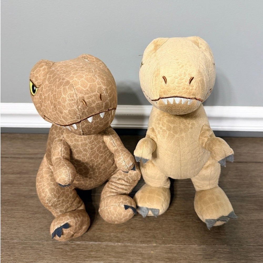 Jurassic World Dominion T-Rex Plush Set of 2